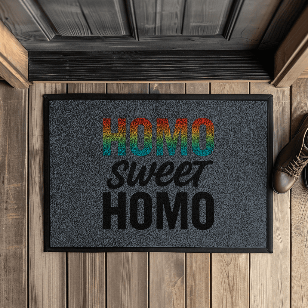 Homo Sweet Homo – LGBTQ Fußmatte mit Regenbogen-Statement